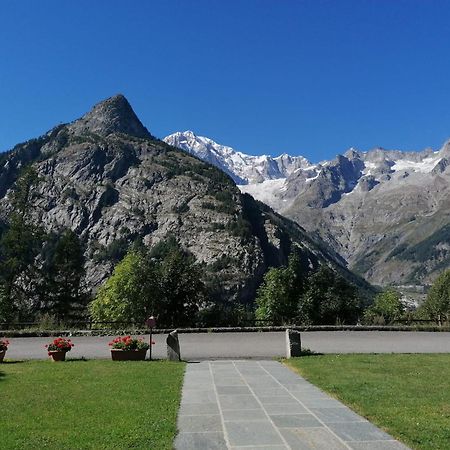 Bed and Breakfast Le Reve Courmayeur Exteriér fotografie
