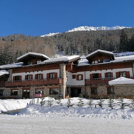 Bed and Breakfast Le Reve Courmayeur Exteriér fotografie