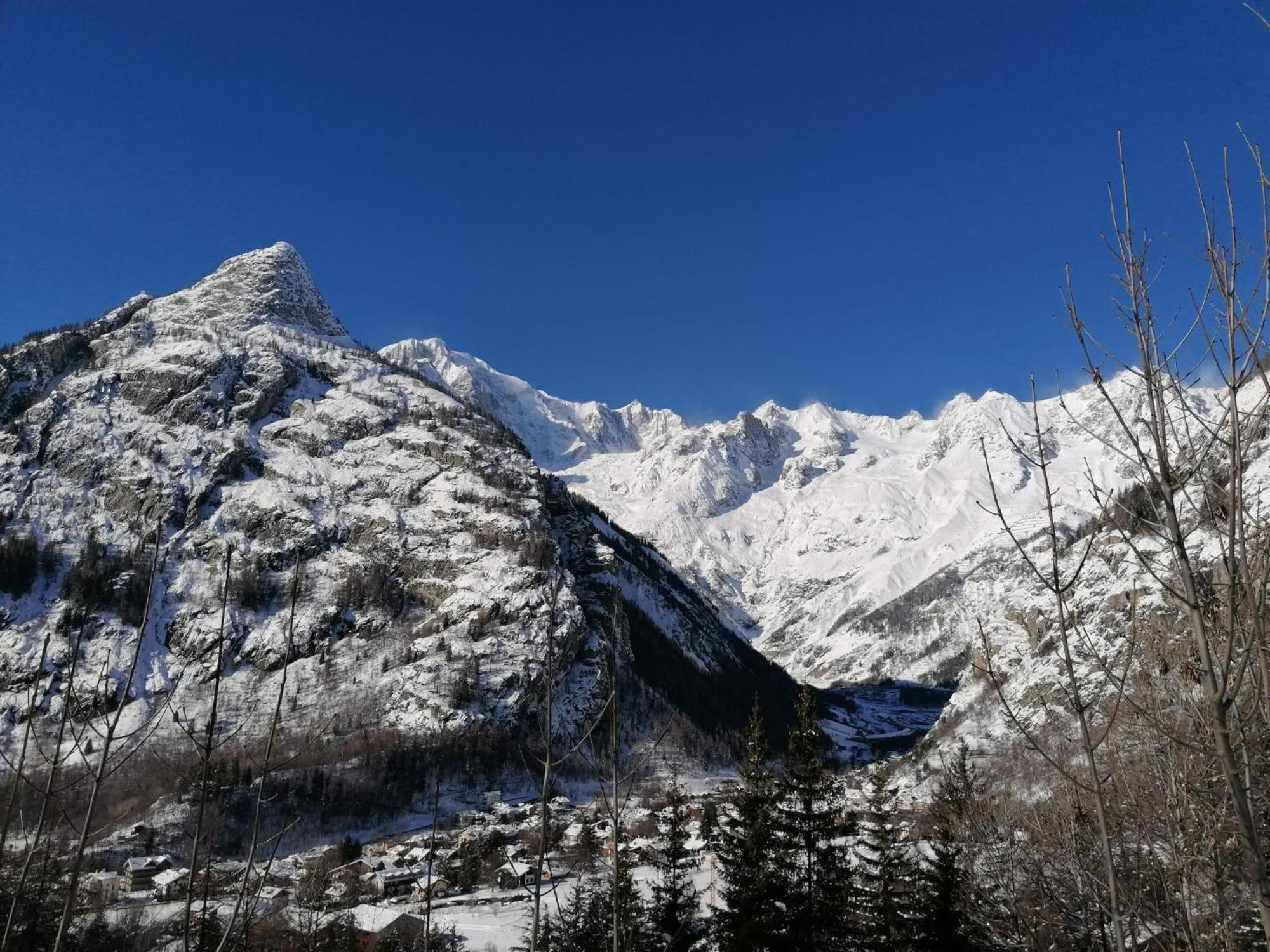 Bed and Breakfast Le Reve Courmayeur Exteriér fotografie
